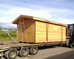Smáhýsi tilbúið til flutnings hvert á land sem er