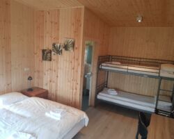 Parhús Hótel Dalvík rúmgott alrými, kojur Parhús Hótel Dalvík rúmgott alrými, kojur